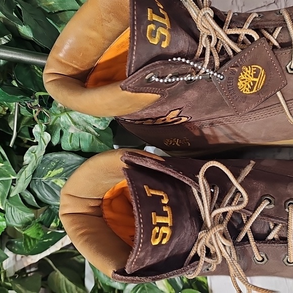 Timberland Heel Stitched Emblem Brown Leather Boots 11M - Picture 10 of 13